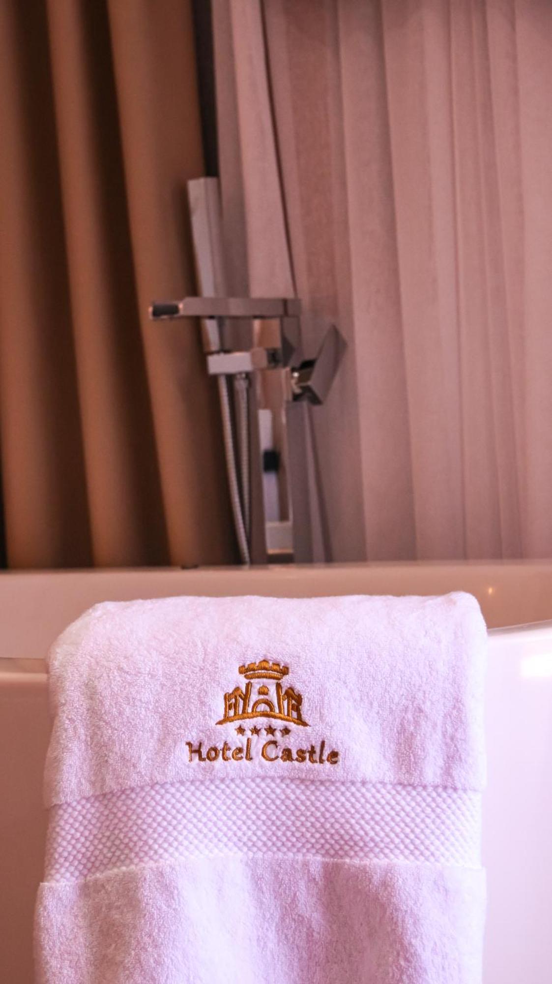 Hotel Castle คซามิล ภายนอก รูปภาพ