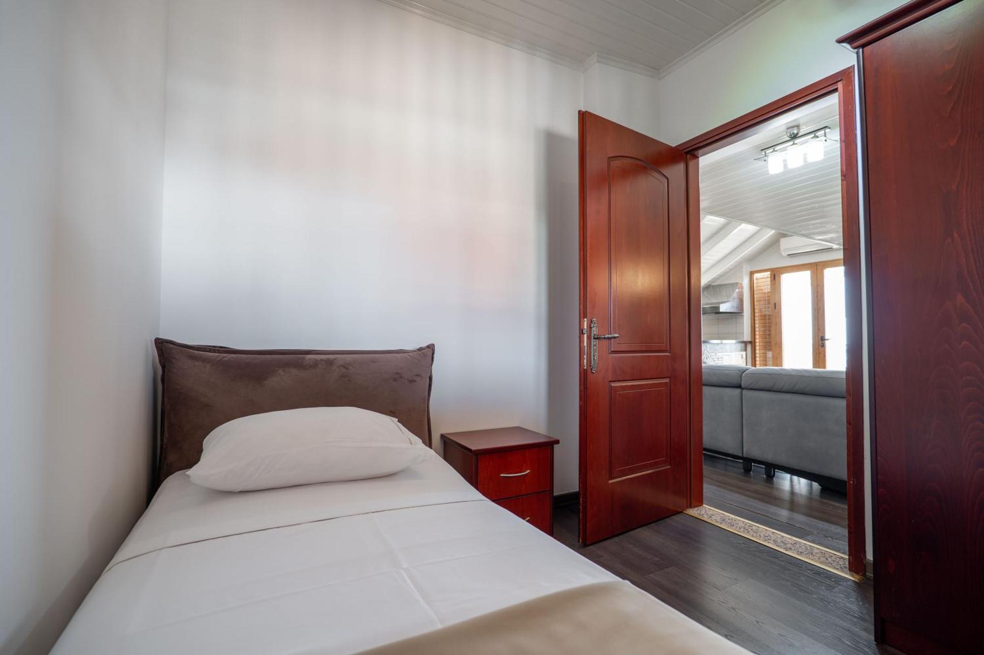 Hotel Castle คซามิล ภายนอก รูปภาพ