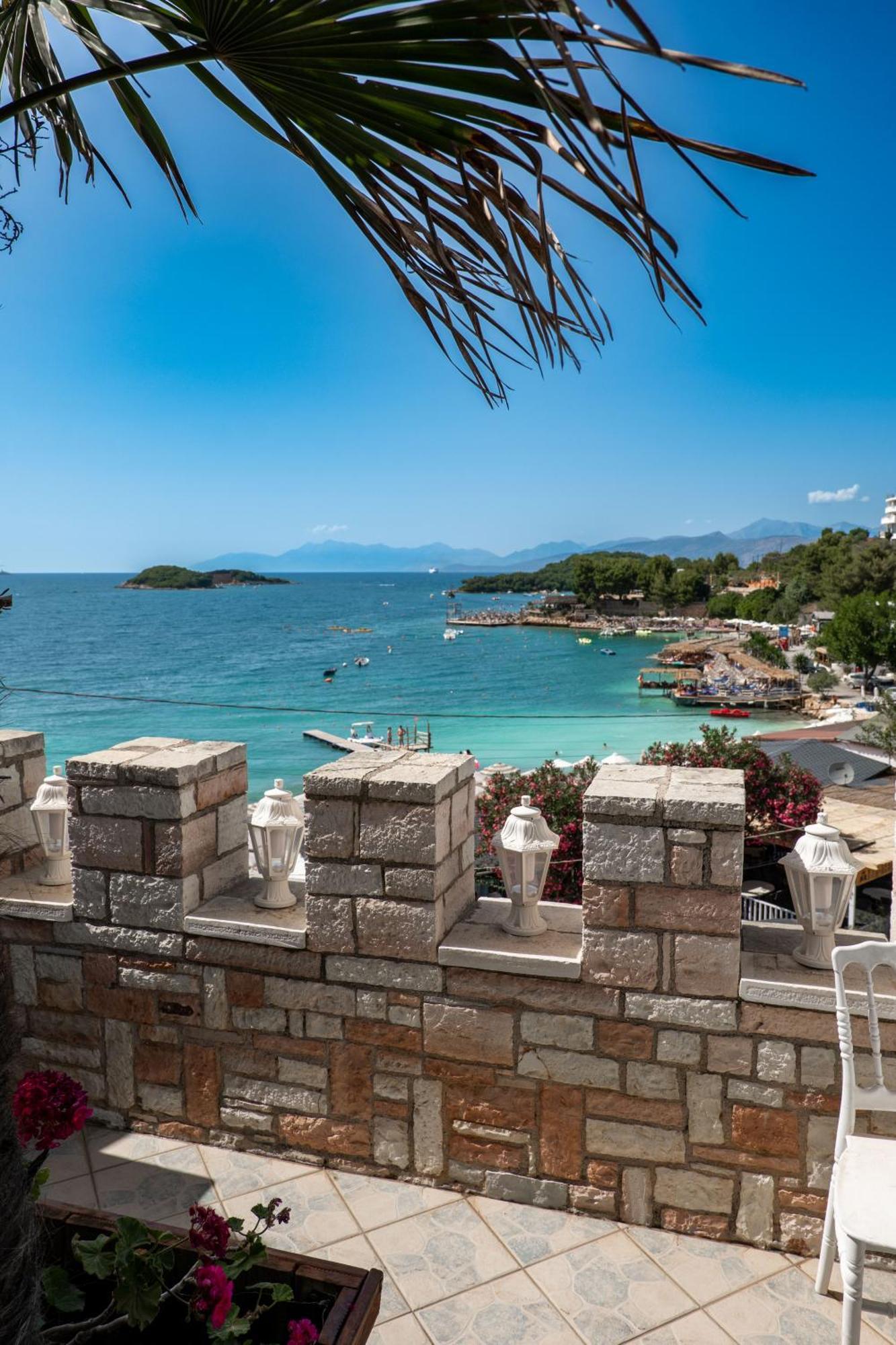 Hotel Castle คซามิล ภายนอก รูปภาพ